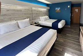 Microtel Inn & Suites by Wyndham Tomah