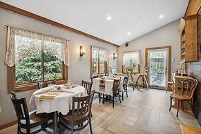 Good Medicine Lodge Bed & Breakfast