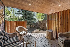 Good Medicine Lodge Bed & Breakfast