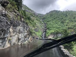 Good Medicine Lodge Bed & Breakfast