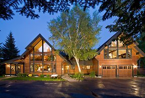 Good Medicine Lodge Bed & Breakfast