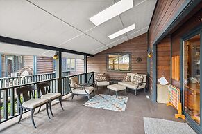 Good Medicine Lodge Bed & Breakfast