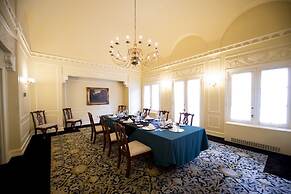 Arlington Resort Hotel and Spa