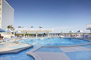 Oceanfront Pan American Hotel