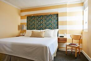 Oceanfront Pan American Hotel