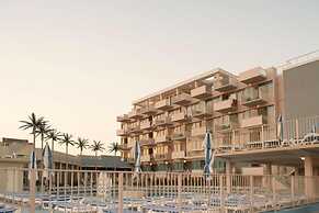 Oceanfront Pan American Hotel