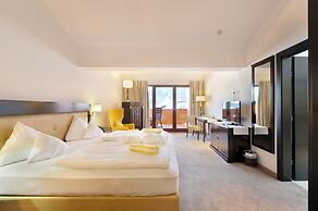 Mountains Hotel