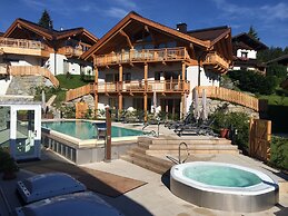 Mountains Hotel