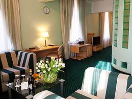 Maxima Irbis Hotel