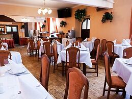 Maxima Irbis Hotel