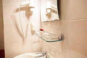 Maxima Irbis Hotel