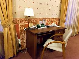Maxima Irbis Hotel