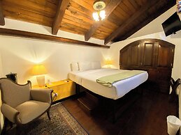 El Carmen Hotel