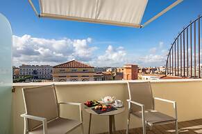 The Independent Hotel