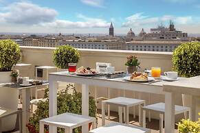 The Independent Hotel