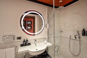 The Independent Hotel