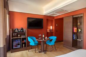 The Independent Hotel