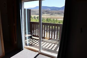 Yellowstone Valley Inn