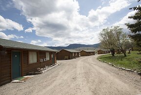 Yellowstone Valley Inn