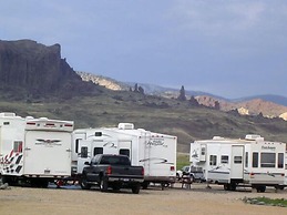 Yellowstone Valley Inn