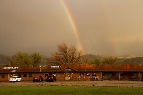 Yellowstone Valley Inn