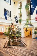 Inn on the Square, Ascend Hotel Collection