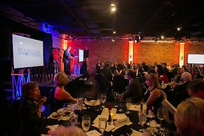 Inn on the Square, Ascend Hotel Collection