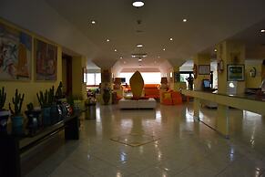 Marina Club Hotel