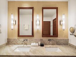 Puunoa  - CoralTree Residence Collection