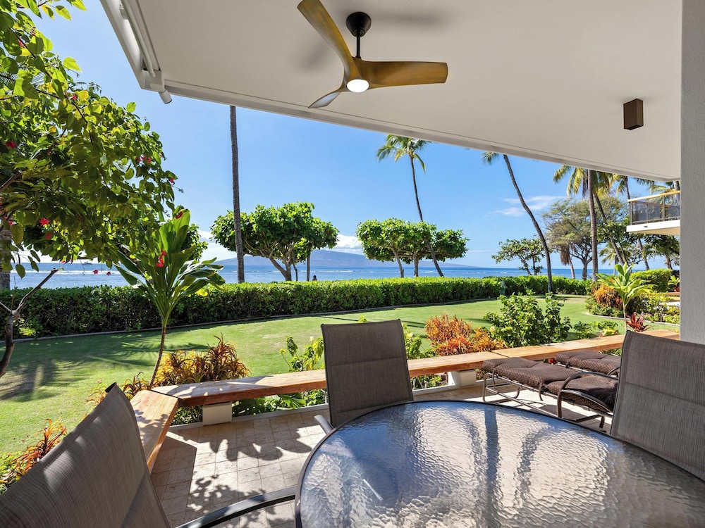 Puunoa  - CoralTree Residence Collection