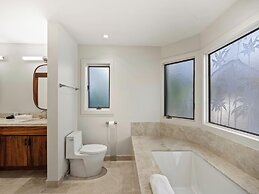 Puunoa  - CoralTree Residence Collection