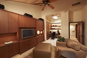 Puunoa  - CoralTree Residence Collection