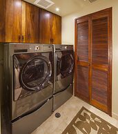 Puunoa  - CoralTree Residence Collection