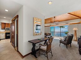 Puunoa  - CoralTree Residence Collection