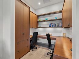 Puunoa  - CoralTree Residence Collection