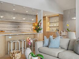 Puunoa  - CoralTree Residence Collection