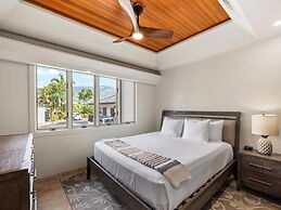 Puunoa  - CoralTree Residence Collection