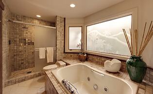 Puunoa  - CoralTree Residence Collection