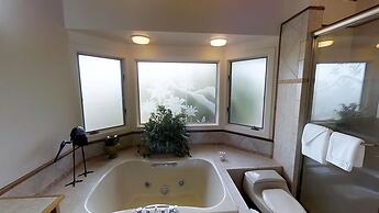 Puunoa  - CoralTree Residence Collection