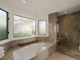 Puunoa  - CoralTree Residence Collection