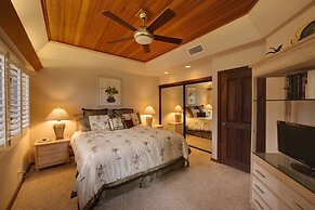 Puunoa  - CoralTree Residence Collection