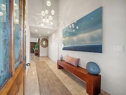 Puunoa  - CoralTree Residence Collection