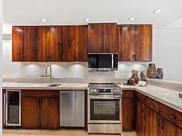 Puunoa  - CoralTree Residence Collection