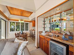 Puunoa  - CoralTree Residence Collection