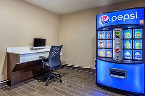 Comfort Inn & Suites Spring Lake - Fayetteville near Fort Bragg