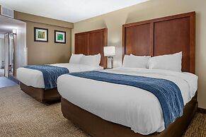 Comfort Inn & Suites Spring Lake - Fayetteville near Fort Bragg