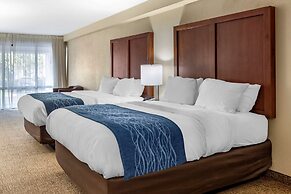 Comfort Inn & Suites Spring Lake - Fayetteville near Fort Bragg