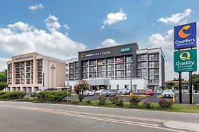 Comfort Inn & Suites Spring Lake - Fayetteville near Fort Bragg