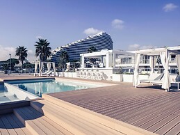 Mercure Villeneuve Loubet Plage