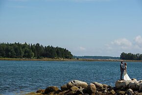 Oak Island Resort & Conference Centre